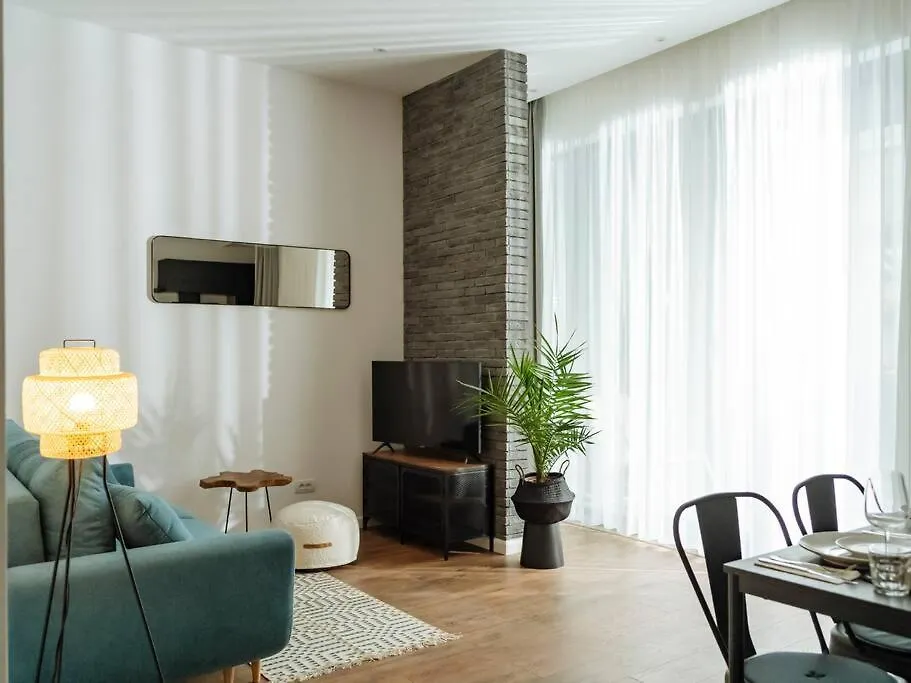 Central 3 Apartment - New Building & Parking Bucharest